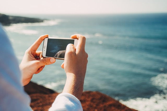 צילום עם הטלפון כמו מקצוענים: טיפים לצילום החופשה החלומית שלכם
